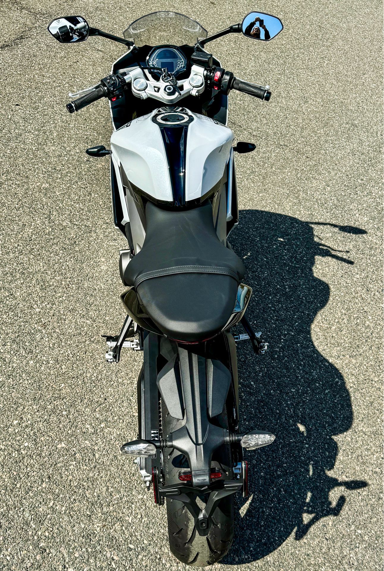 2025 Triumph Daytona 660 in Enfield, Connecticut - Photo 7