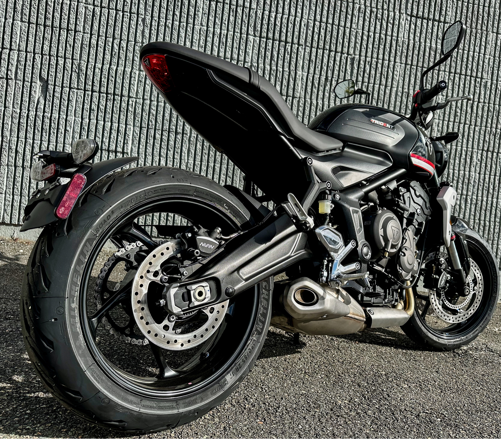 2024 Triumph Trident 660 in Enfield, Connecticut - Photo 9
