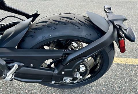 2024 Triumph Trident 660 in Enfield, Connecticut - Photo 18