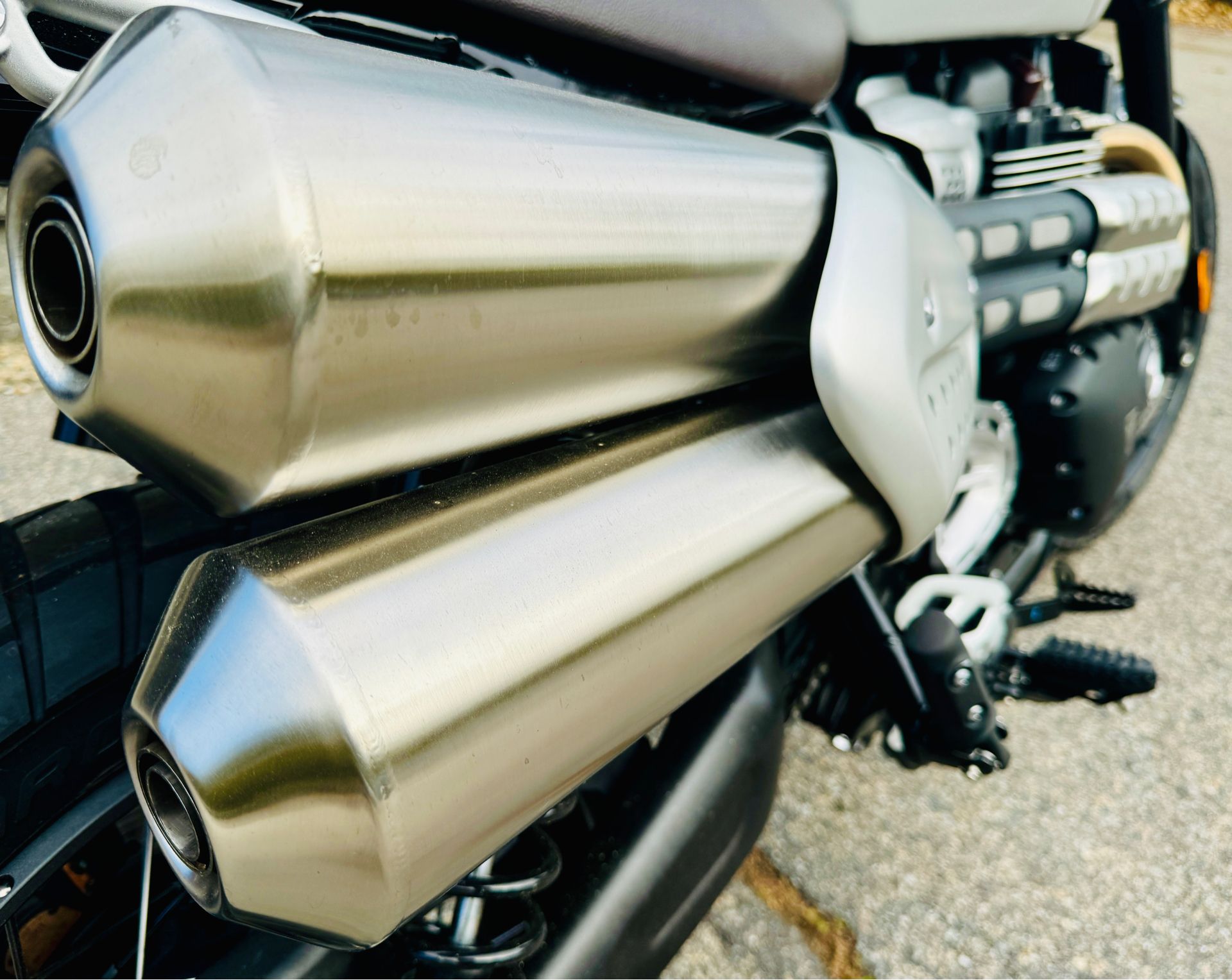 2024 Triumph Scrambler 1200 X in Enfield, Connecticut - Photo 23