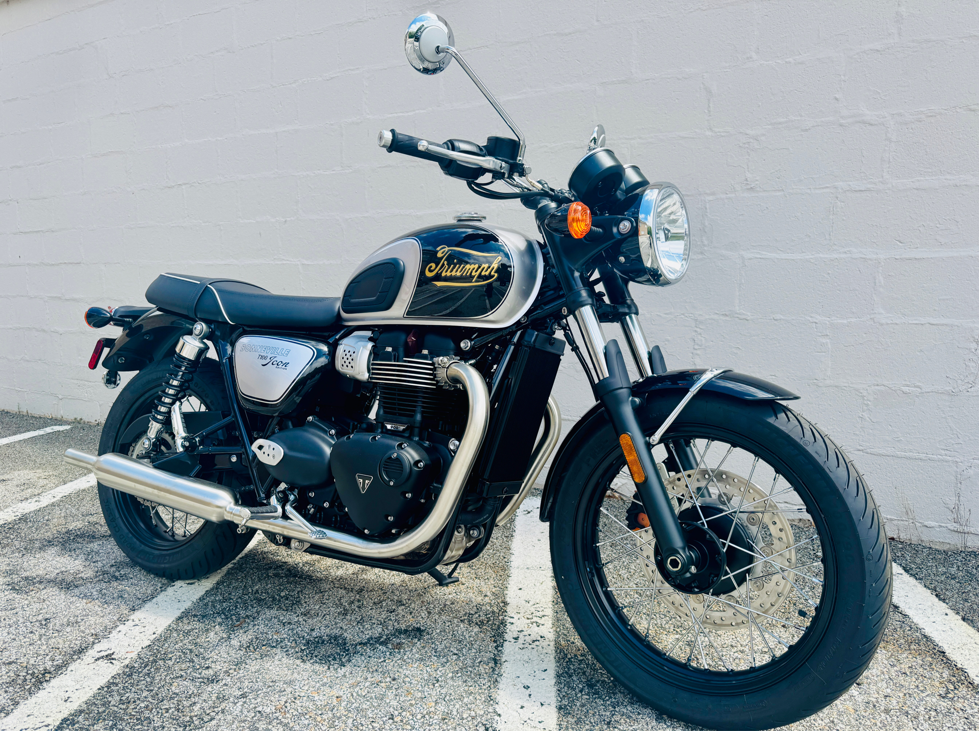 2025 Triumph Bonneville T100 in Enfield, Connecticut - Photo 22
