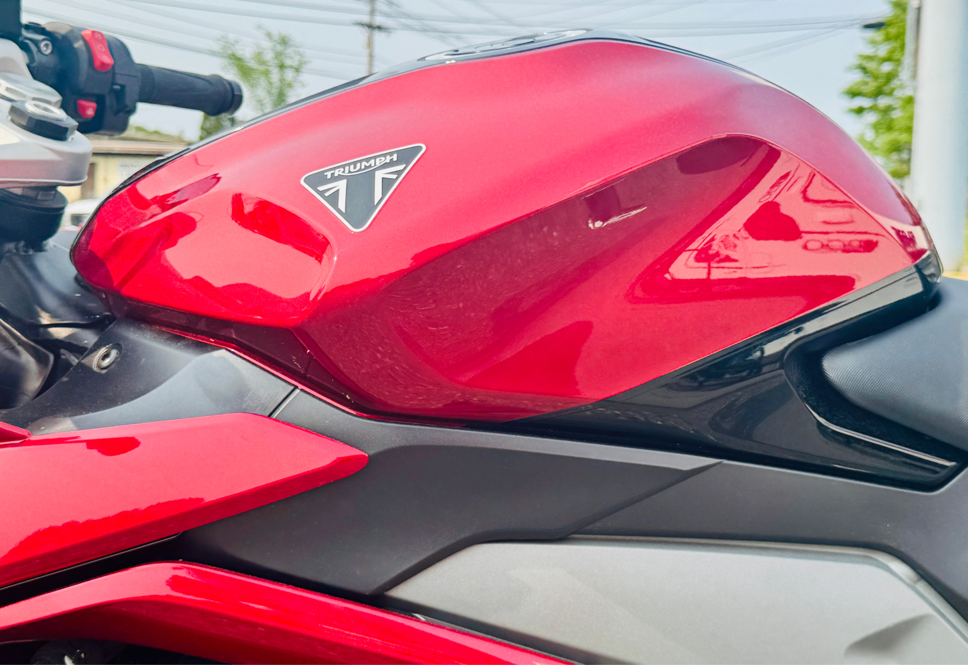 2025 Triumph Daytona 660 in Enfield, Connecticut - Photo 10