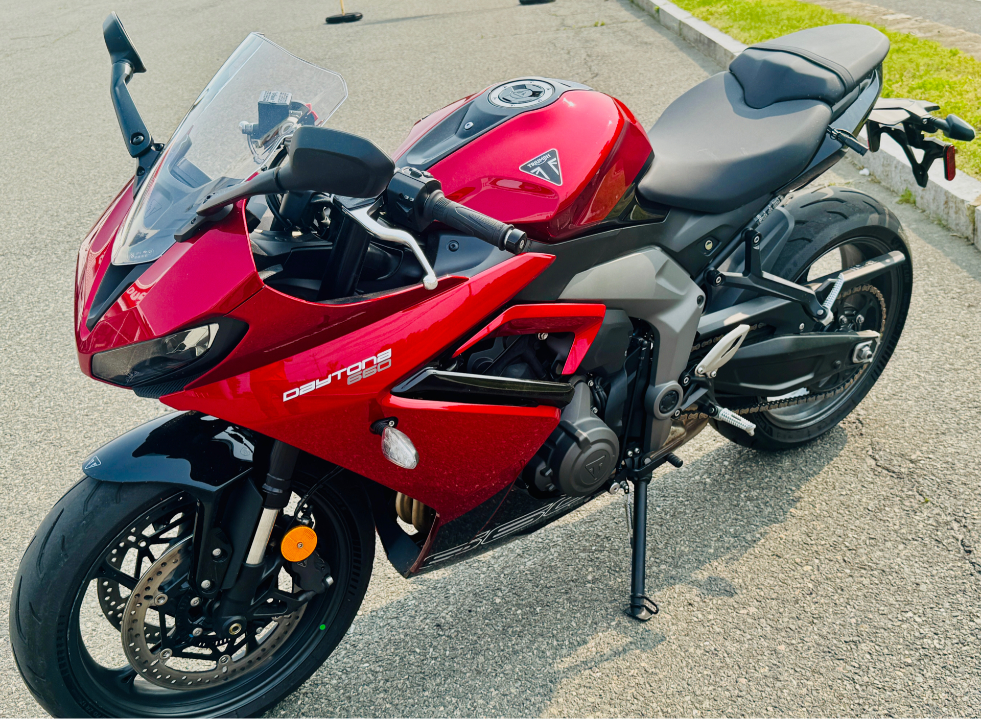 2025 Triumph Daytona 660 in Enfield, Connecticut - Photo 3