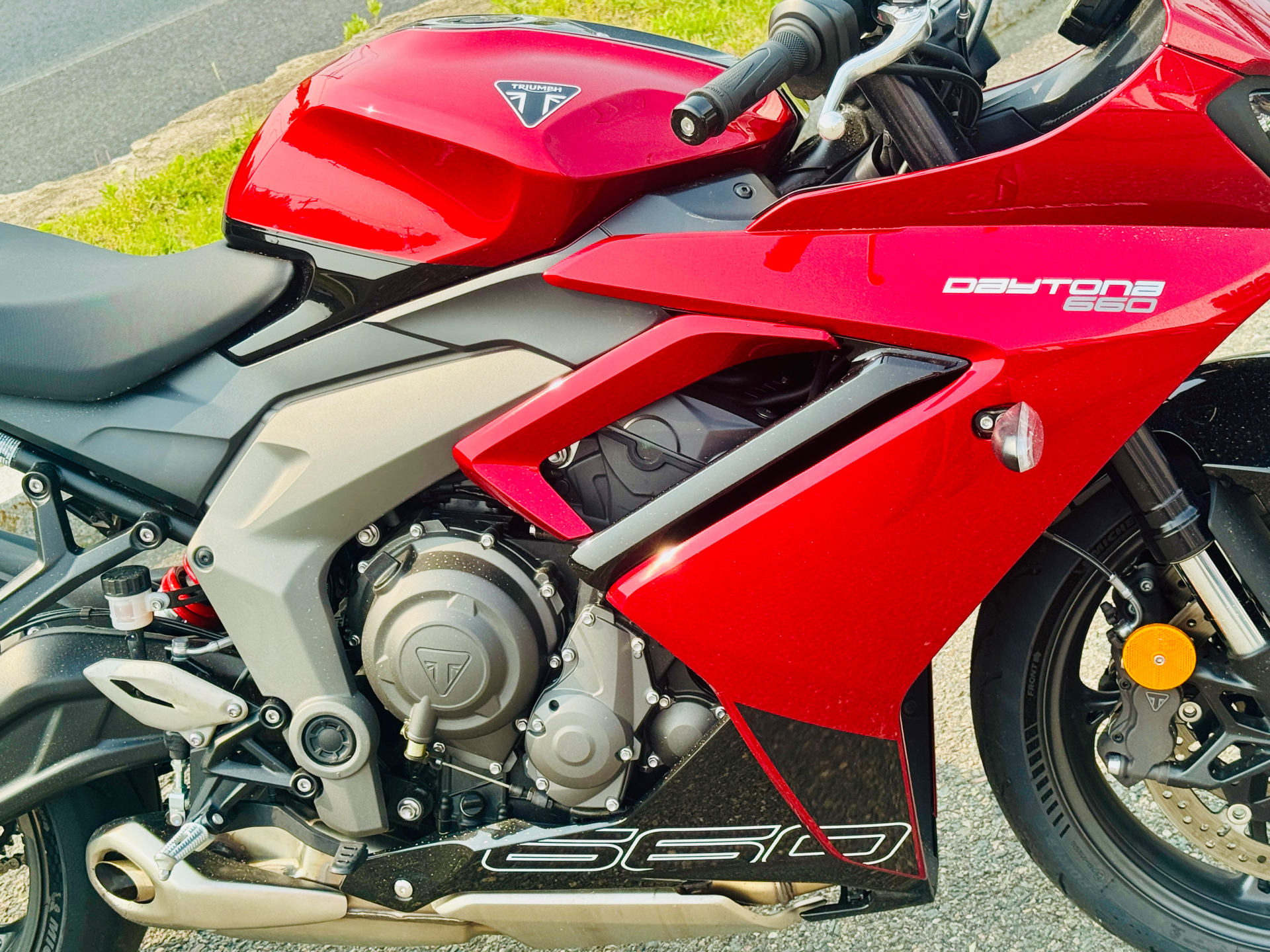 2025 Triumph Daytona 660 in Enfield, Connecticut - Photo 16