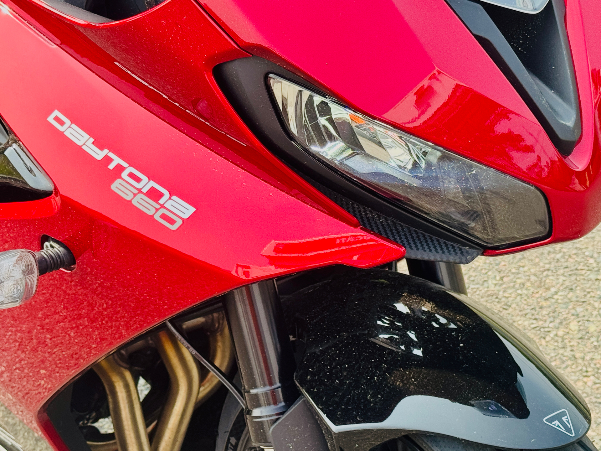2025 Triumph Daytona 660 in Enfield, Connecticut - Photo 12