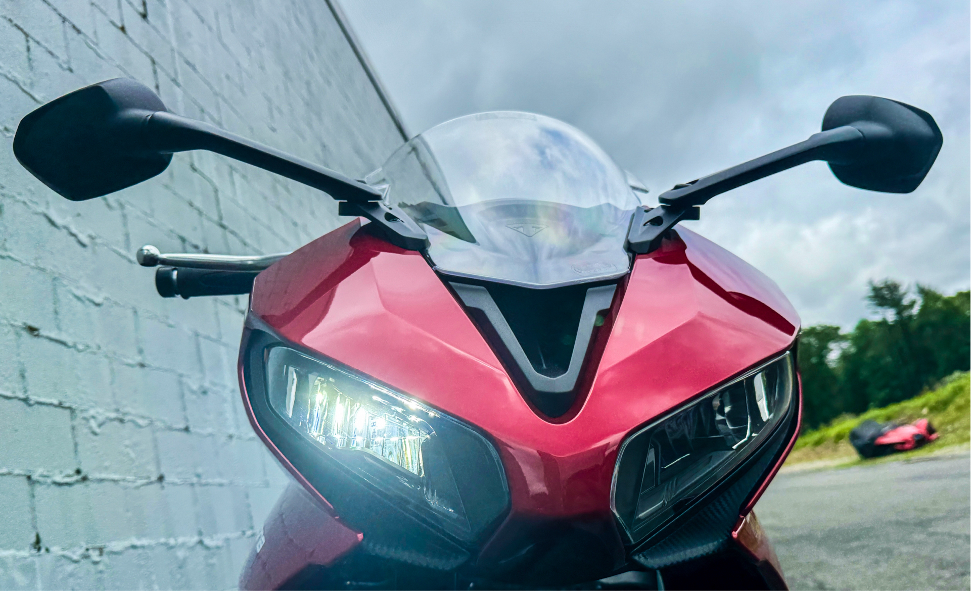 2025 Triumph Daytona 660 in Enfield, Connecticut - Photo 13
