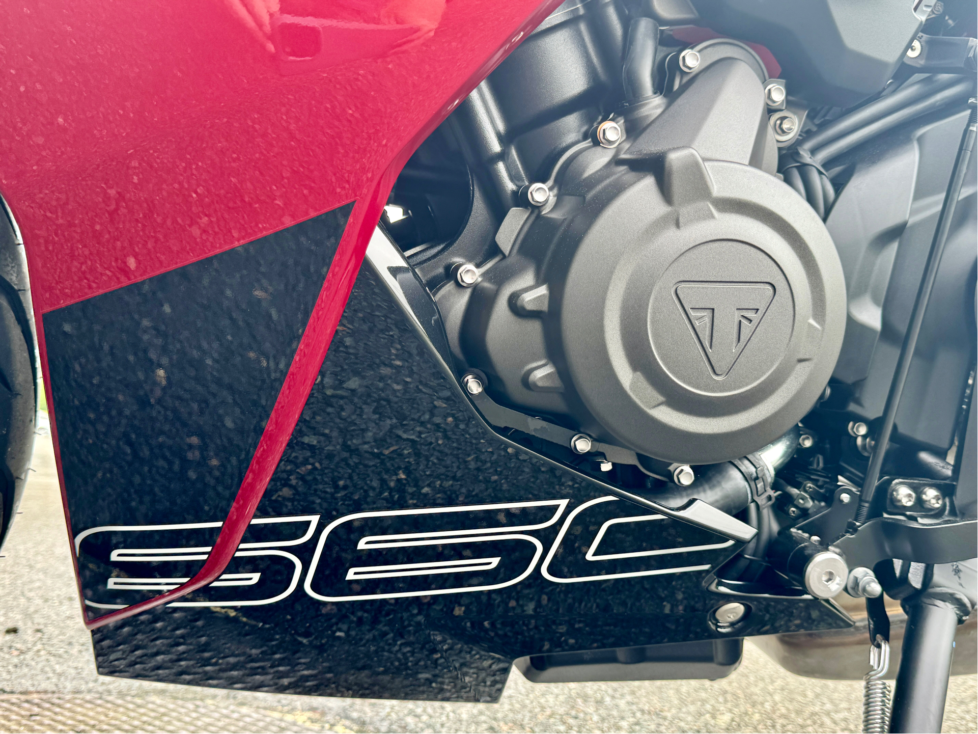 2025 Triumph Daytona 660 in Enfield, Connecticut - Photo 2