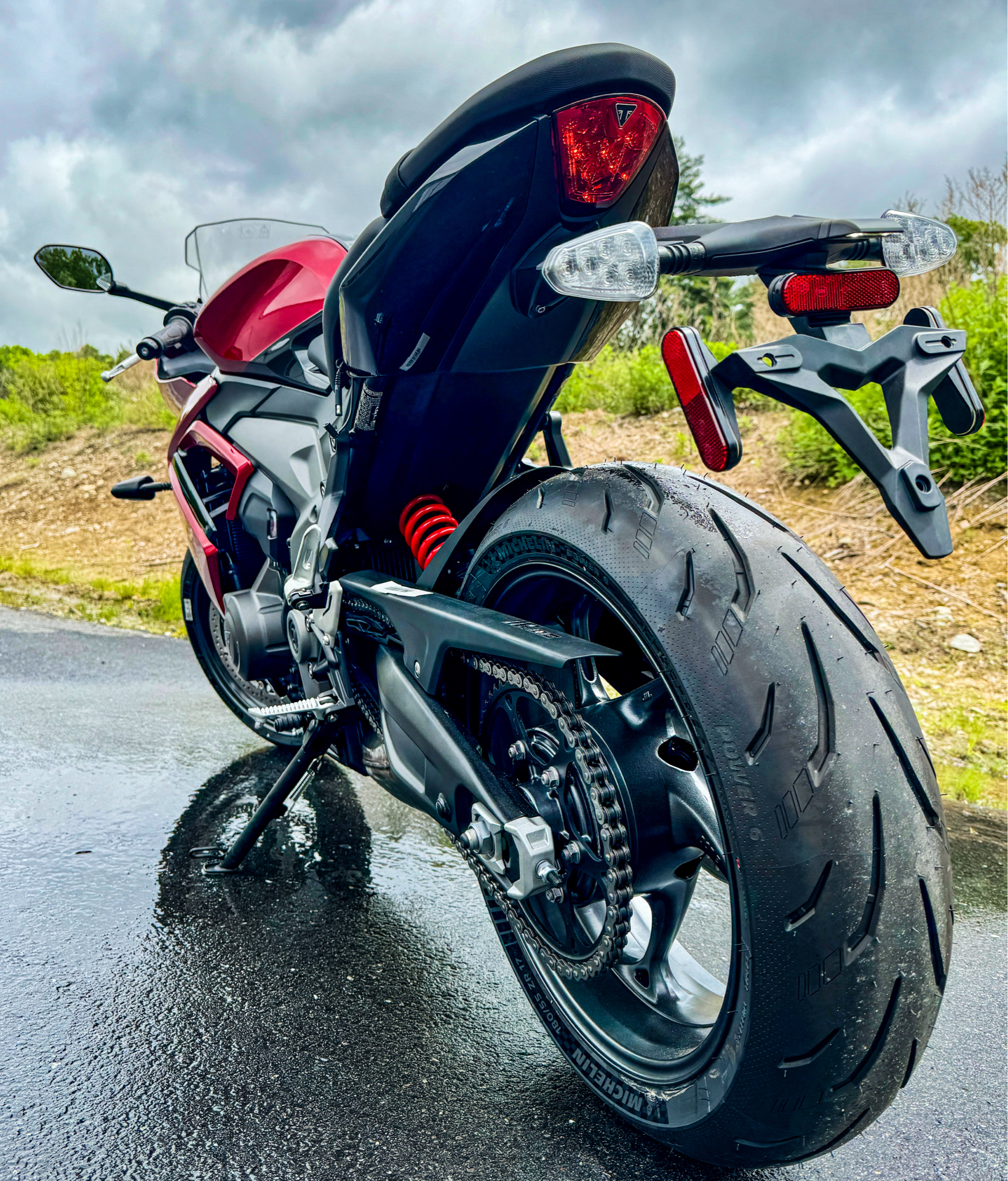 2025 Triumph Daytona 660 in Enfield, Connecticut - Photo 43