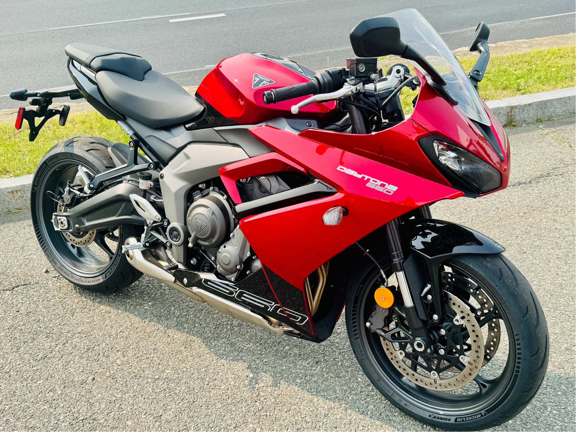 2025 Triumph Daytona 660 in Enfield, Connecticut - Photo 18