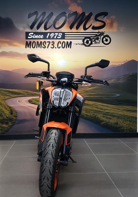 2022 KTM 890 Duke R in Enfield, Connecticut - Photo 4