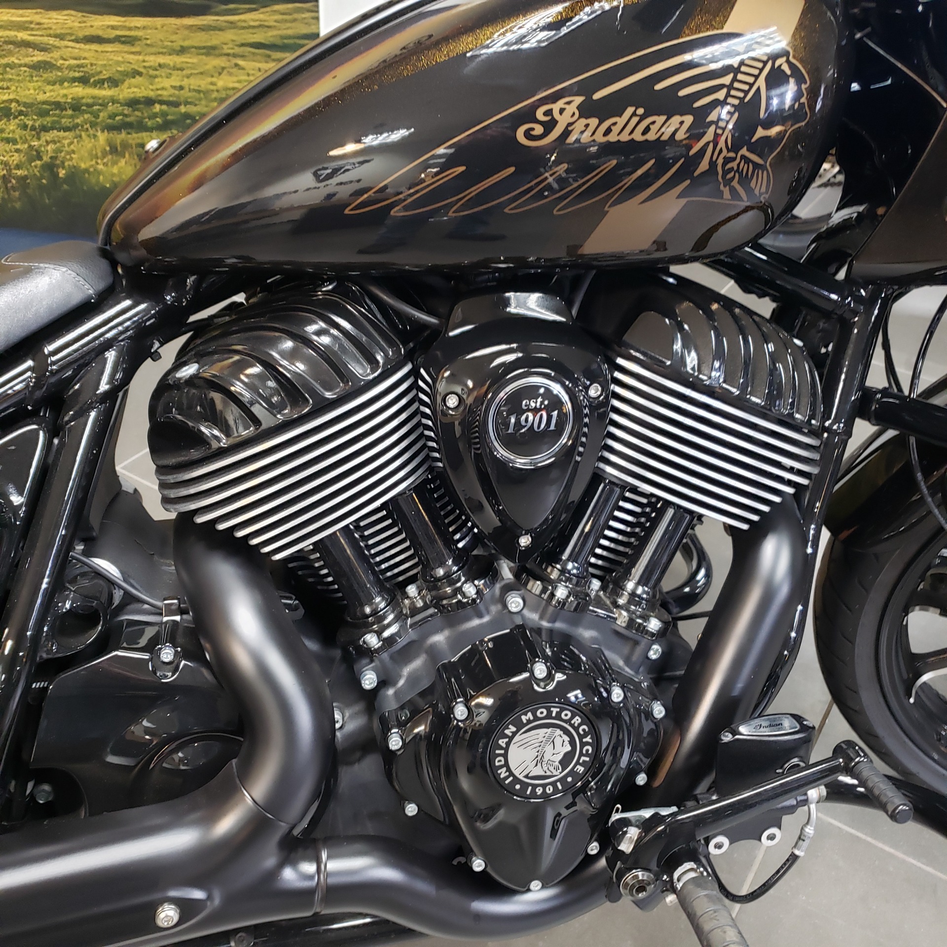 2024 Indian Motorcycle Sport Chief Icon in Enfield, Connecticut - Photo 4