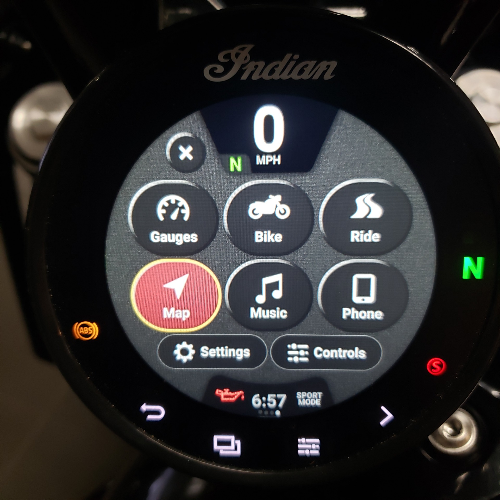 2024 Indian Motorcycle Sport Chief Icon in Enfield, Connecticut - Photo 8