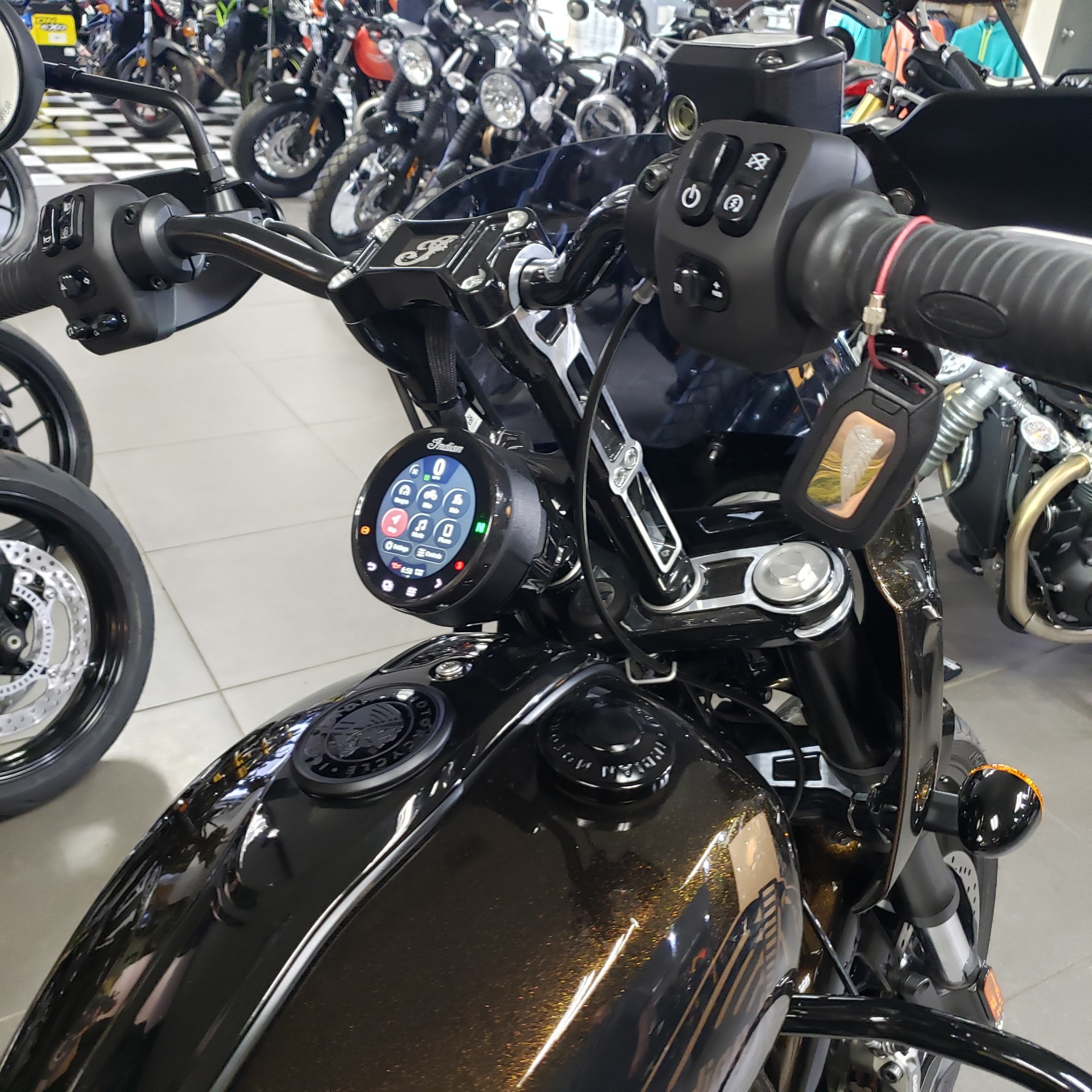 2024 Indian Motorcycle Sport Chief Icon in Enfield, Connecticut - Photo 12