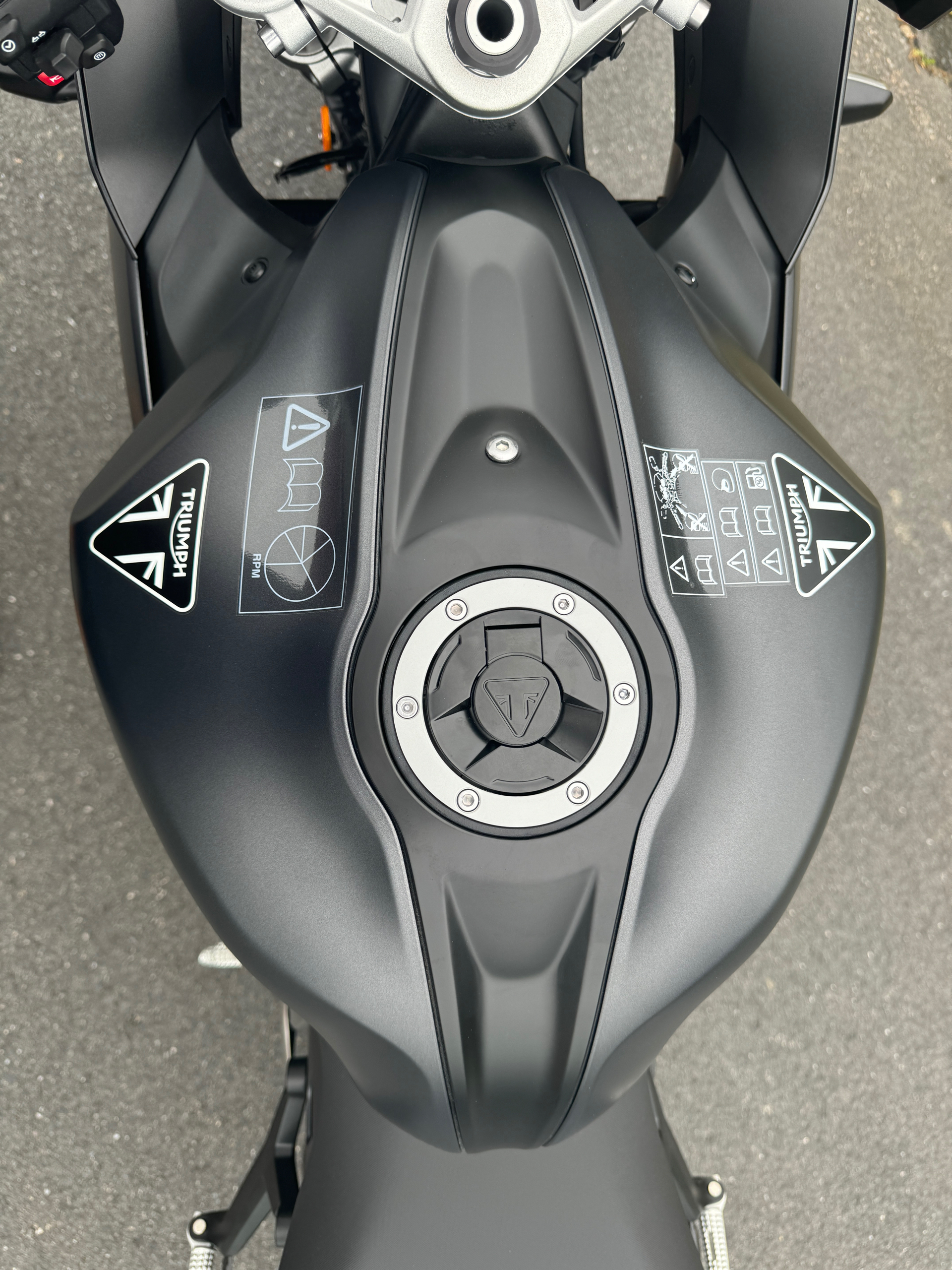 2025 Triumph Daytona 660 in Enfield, Connecticut - Photo 21
