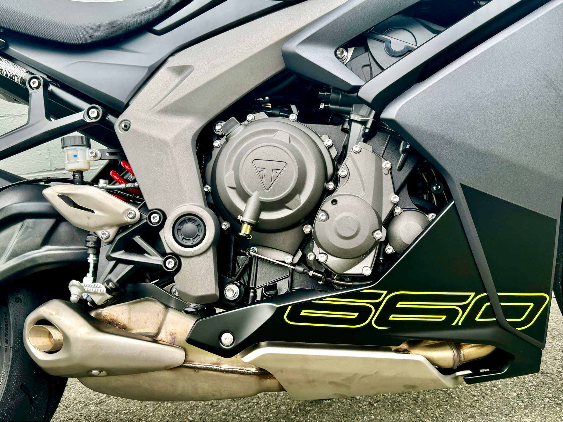 2025 Triumph Daytona 660 in Enfield, Connecticut - Photo 14