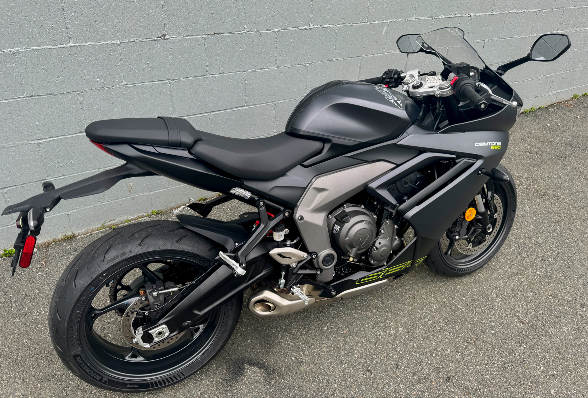 2025 Triumph Daytona 660 in Enfield, Connecticut - Photo 20