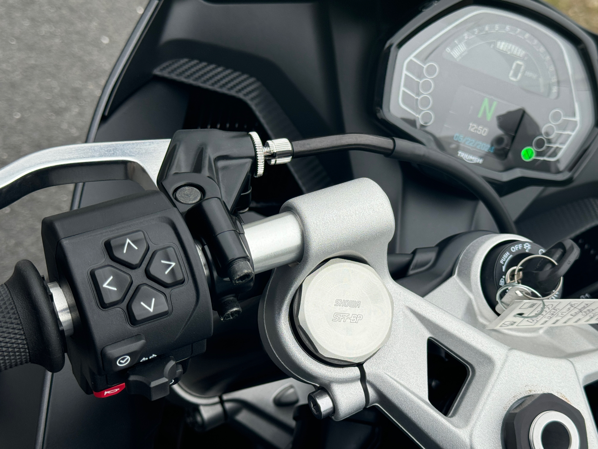 2025 Triumph Daytona 660 in Enfield, Connecticut - Photo 6