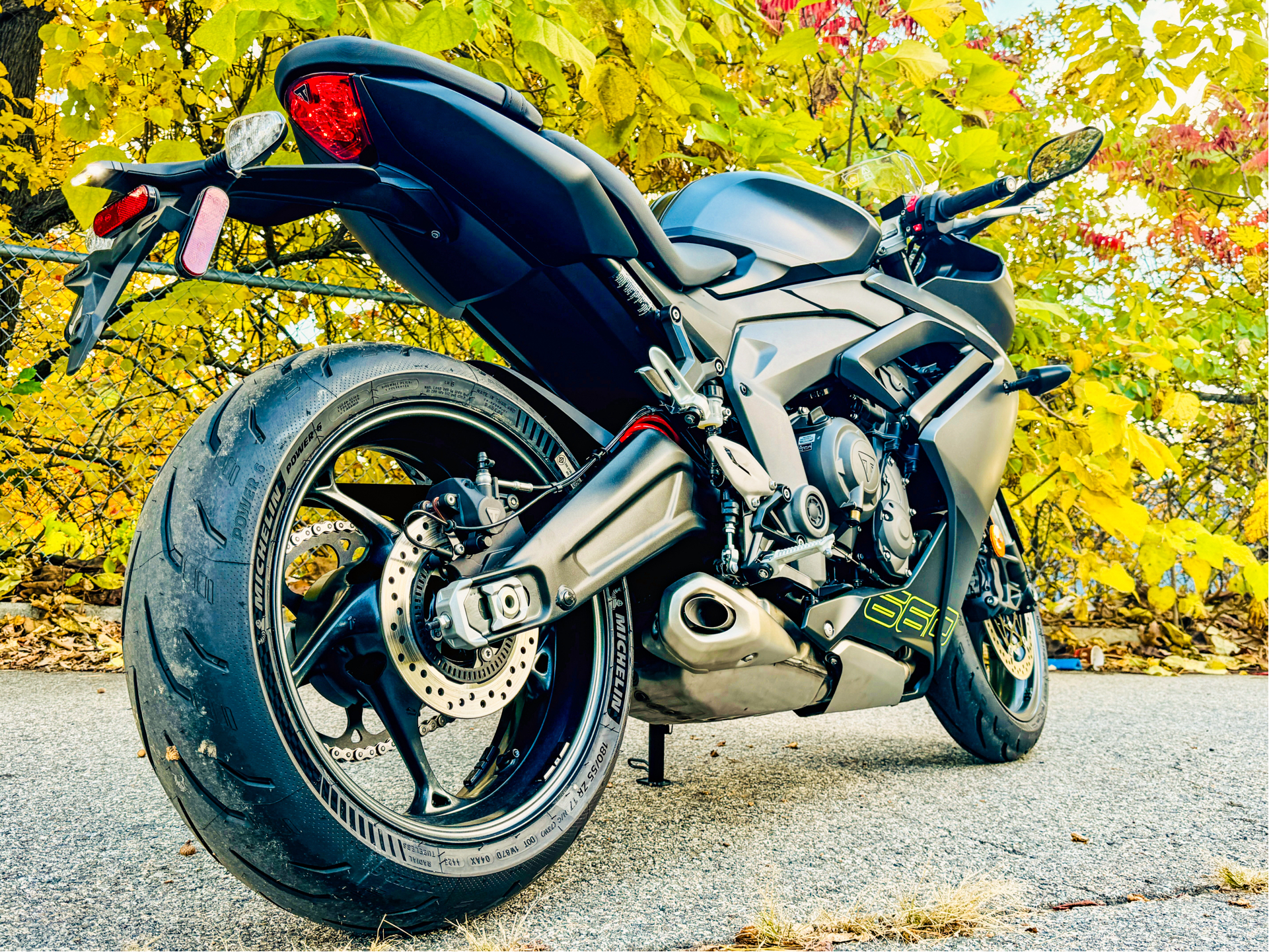 2025 Triumph Daytona 660 in Enfield, Connecticut - Photo 13