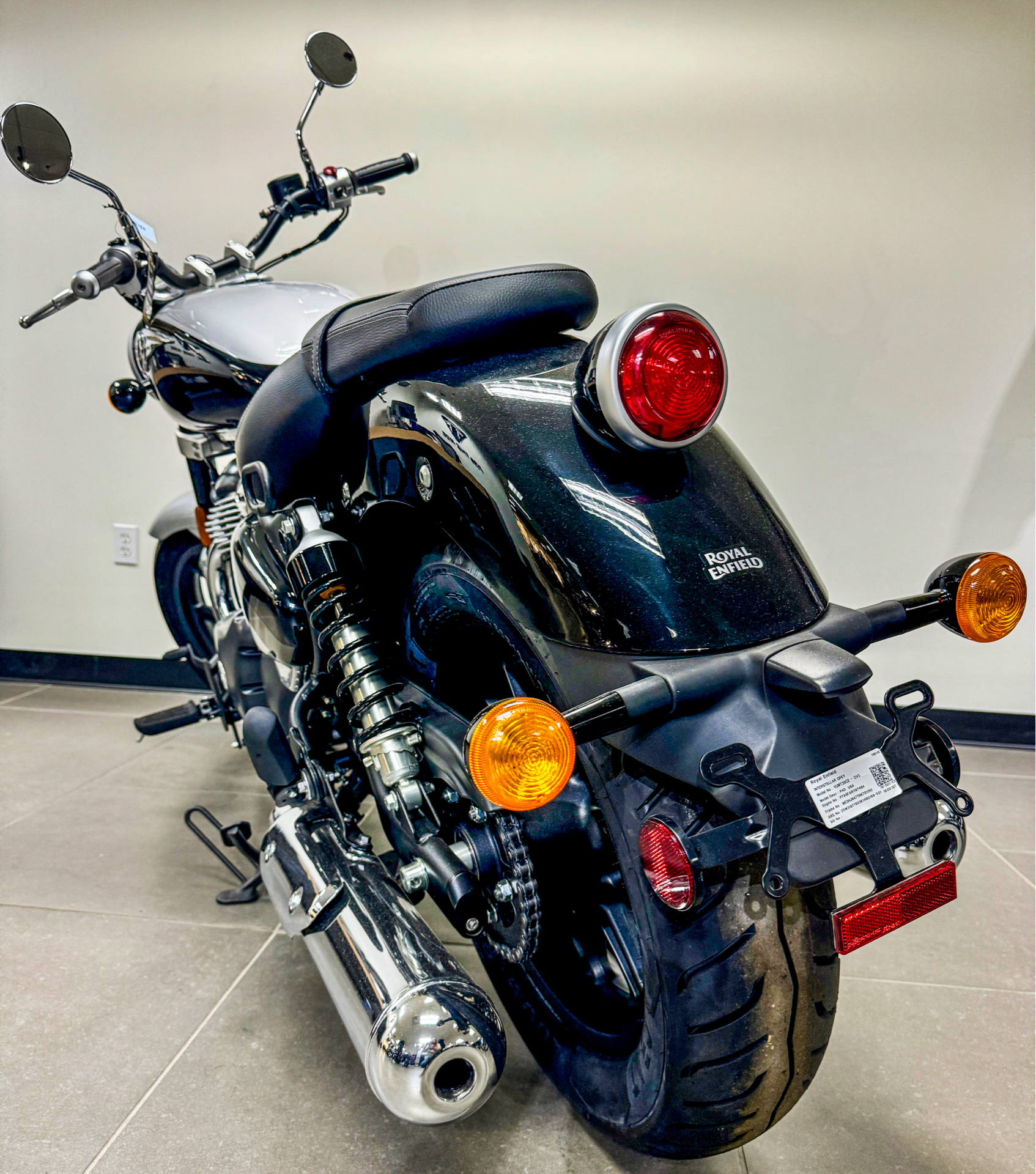 2024 Royal Enfield Super Meteor 650 in Enfield, Connecticut - Photo 12