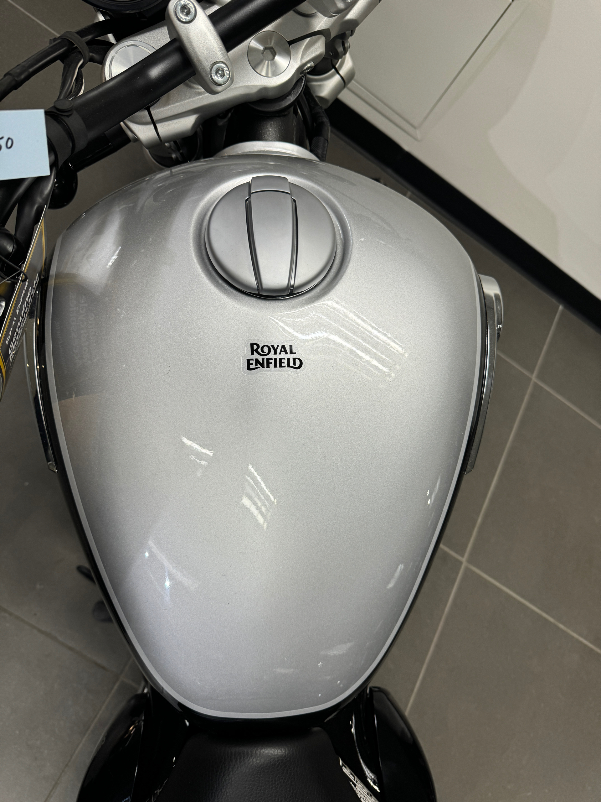 2024 Royal Enfield Super Meteor 650 in Enfield, Connecticut - Photo 20