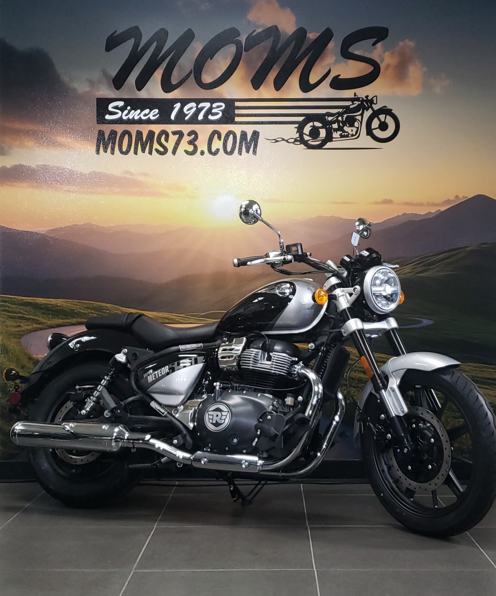 2024 Royal Enfield Super Meteor 650 in Enfield, Connecticut - Photo 1