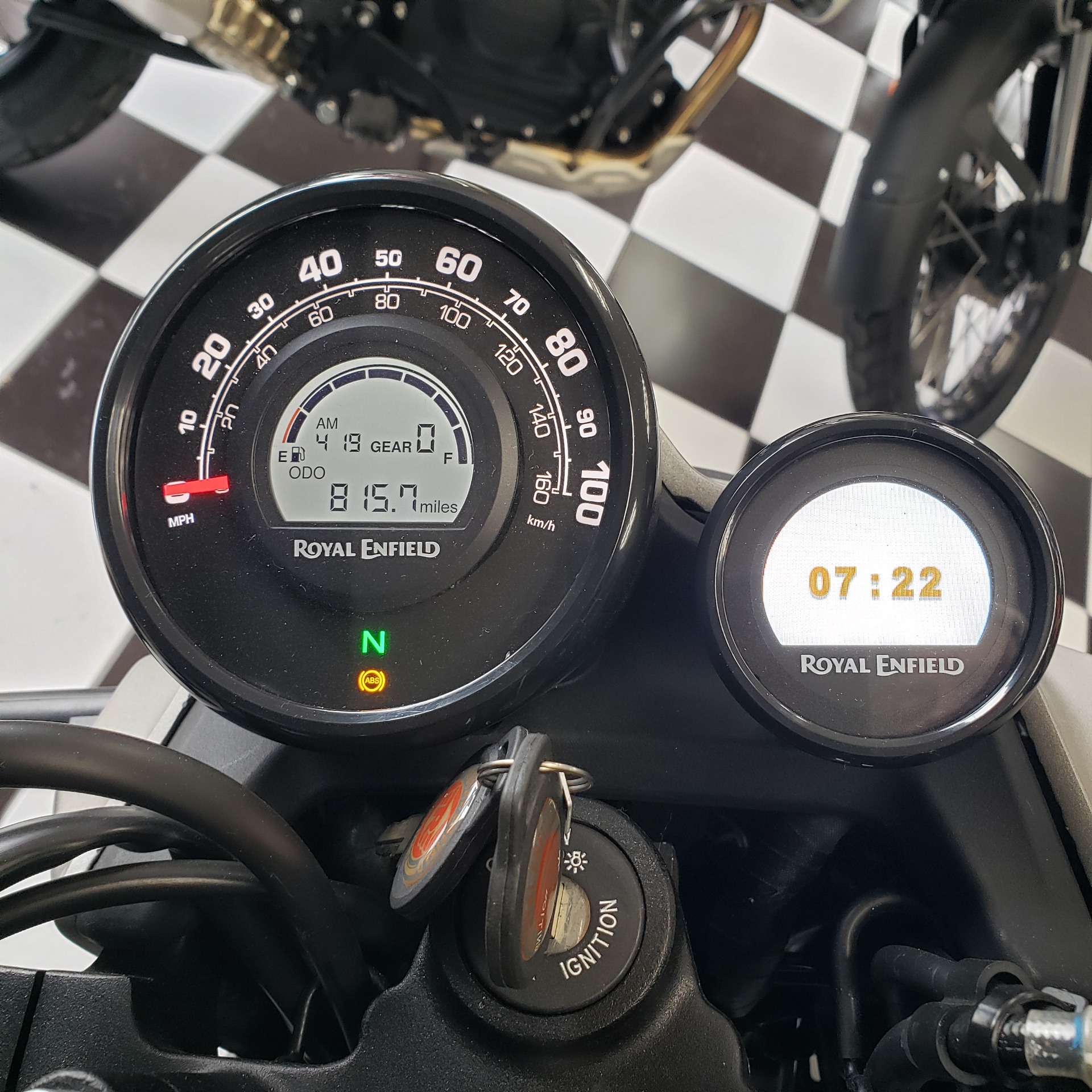2023 Royal Enfield Scram 411 in Enfield, Connecticut - Photo 7