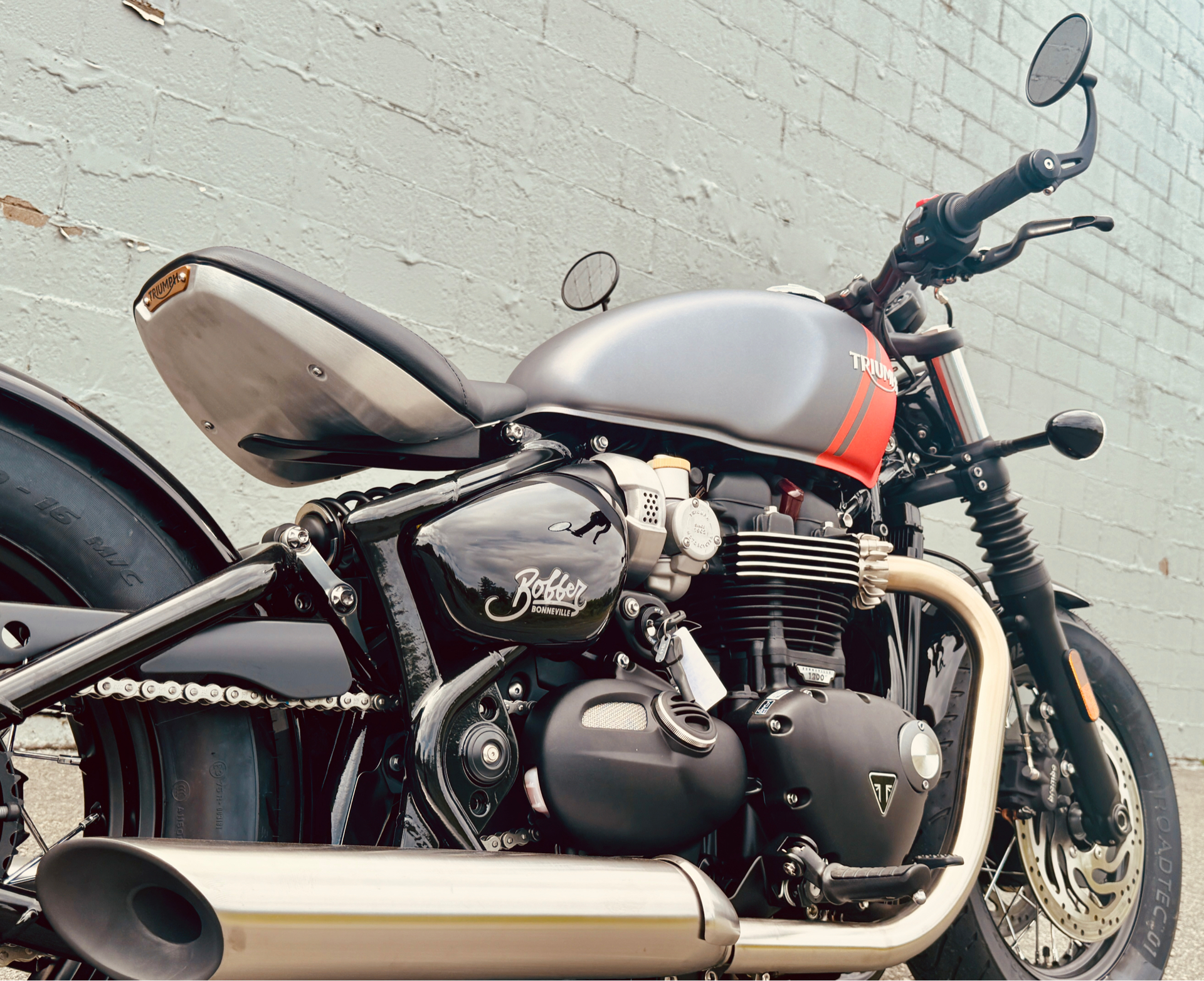 2025 Triumph Bonneville Bobber in Enfield, Connecticut - Photo 19
