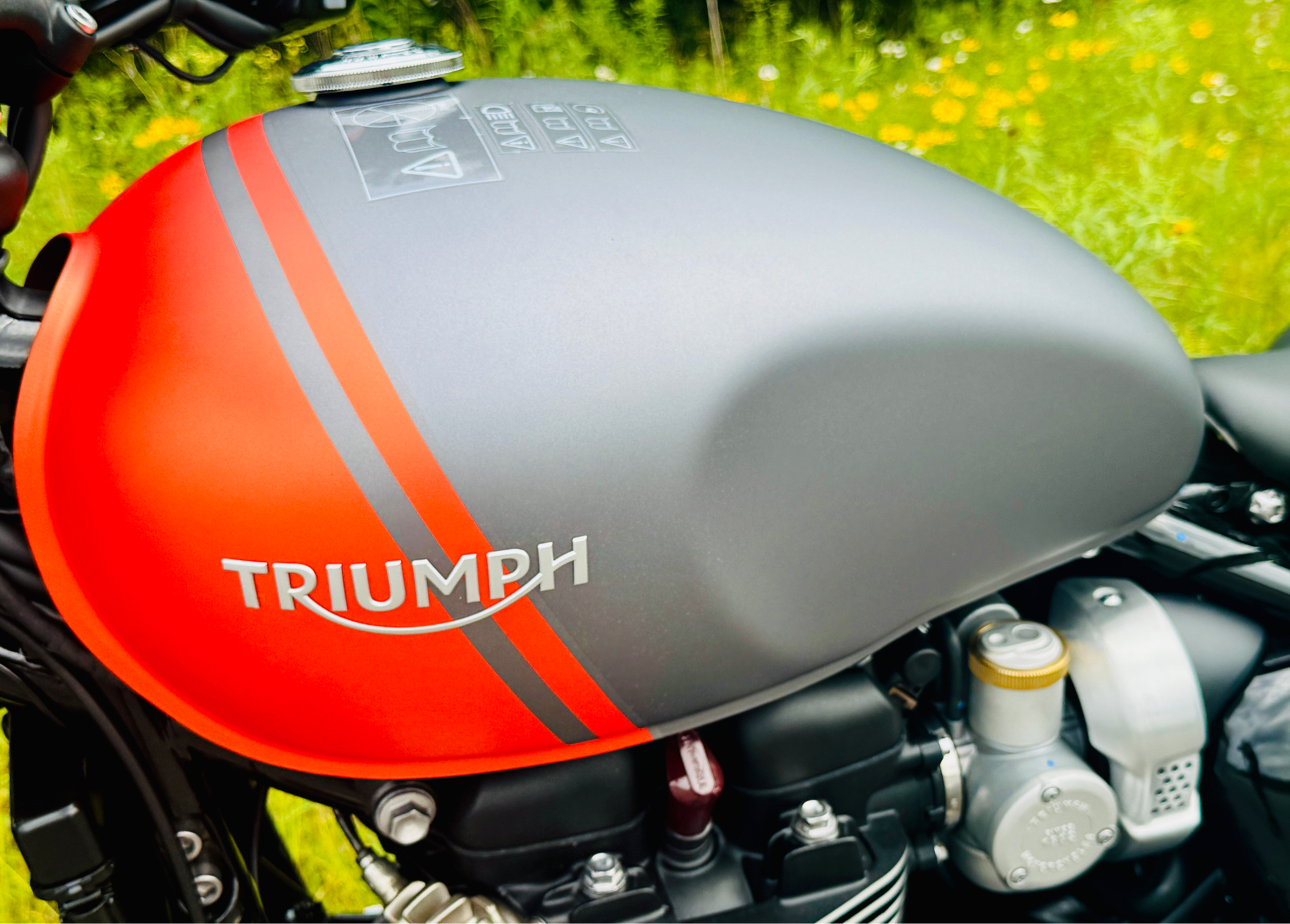 2025 Triumph Bonneville Bobber in Enfield, Connecticut - Photo 22