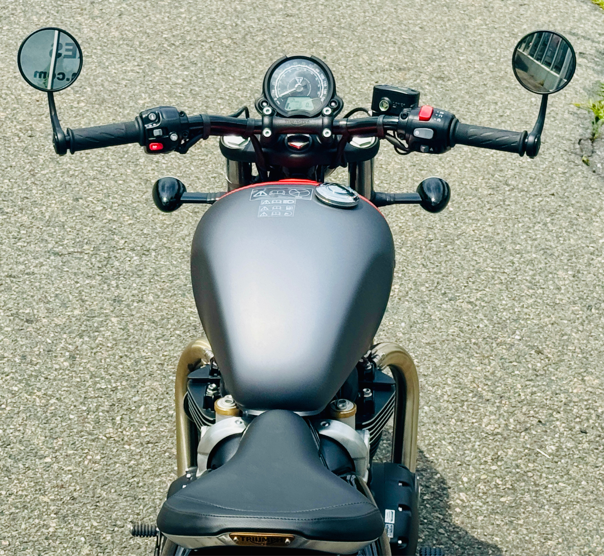 2025 Triumph Bonneville Bobber in Enfield, Connecticut - Photo 23