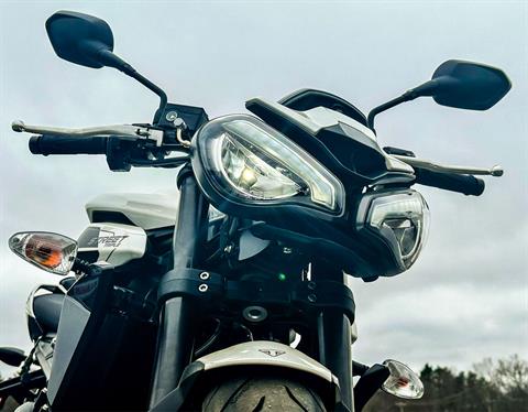 2024 Triumph Street Triple 765 R in Enfield, Connecticut - Photo 4