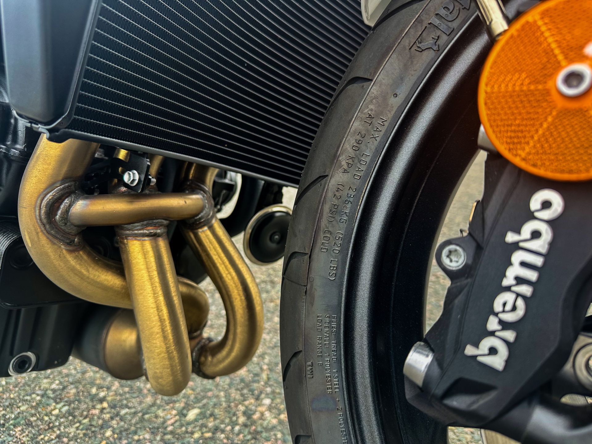 2024 Triumph Street Triple 765 R in Enfield, Connecticut - Photo 6