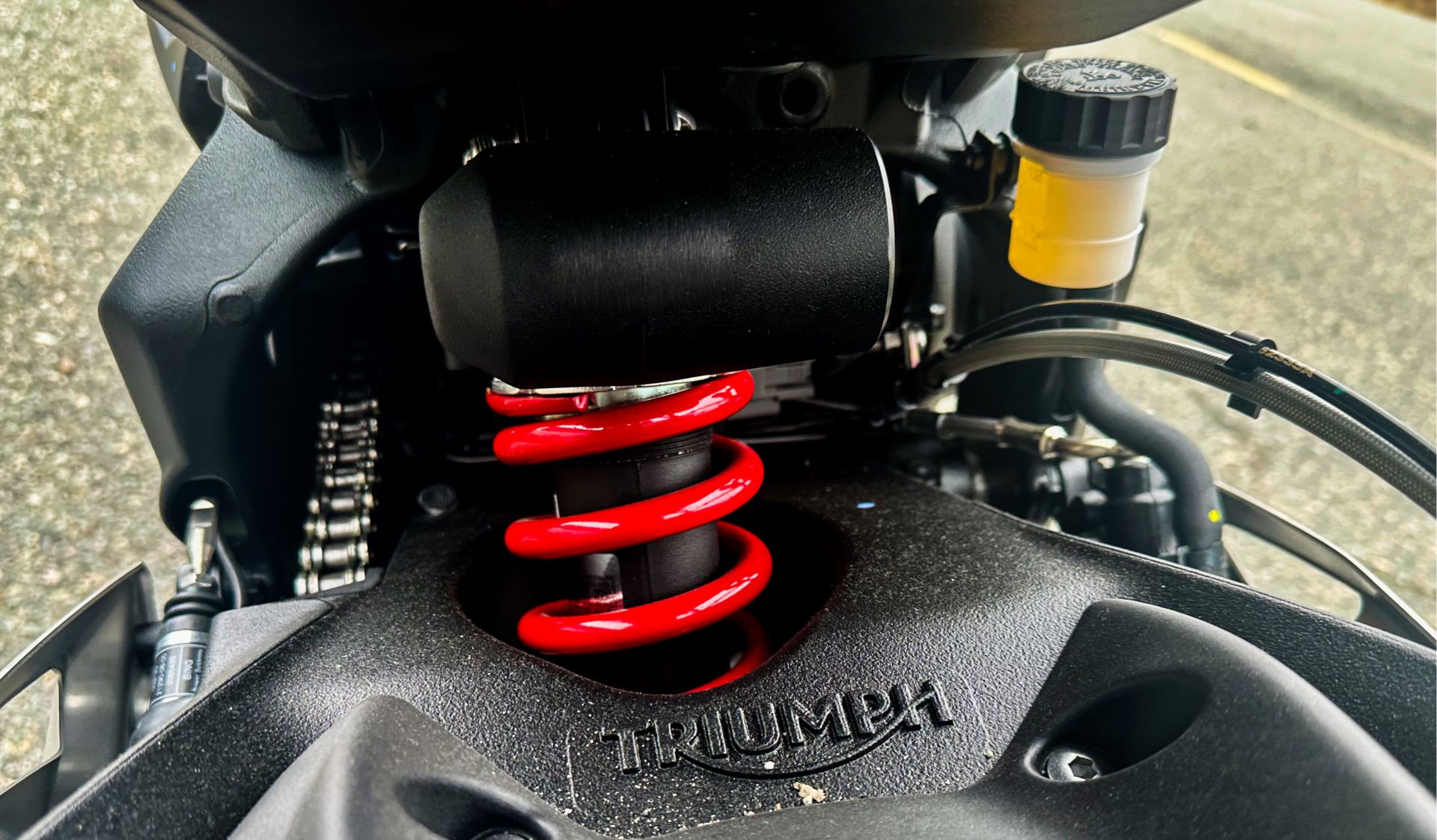 2024 Triumph Street Triple 765 R in Enfield, Connecticut - Photo 8