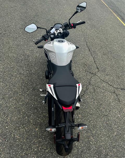 2024 Triumph Street Triple 765 R in Enfield, Connecticut - Photo 9