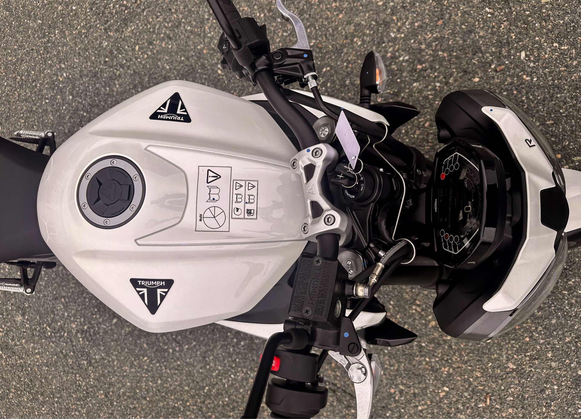 2024 Triumph Street Triple 765 R in Enfield, Connecticut - Photo 24