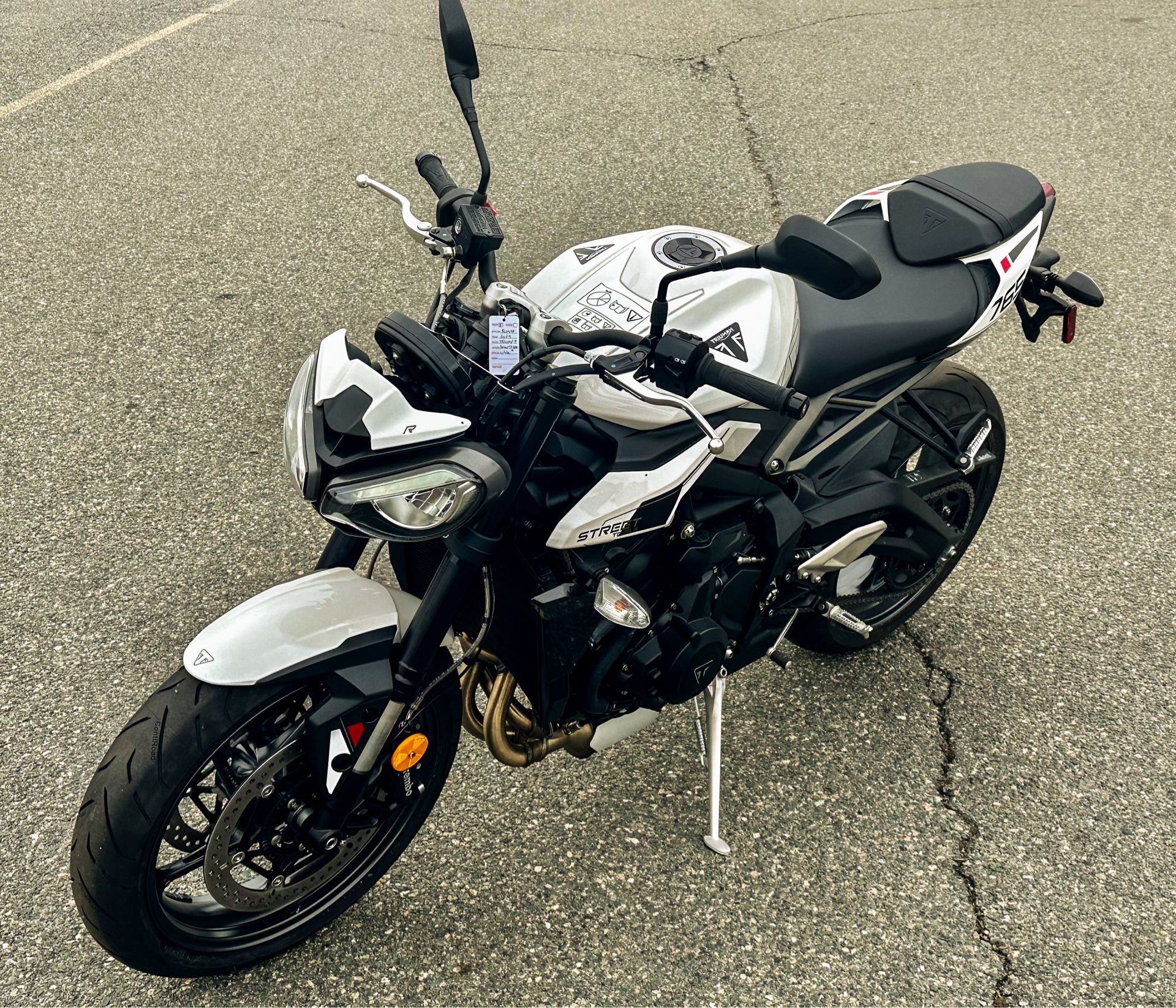 2024 Triumph Street Triple 765 R in Enfield, Connecticut - Photo 13