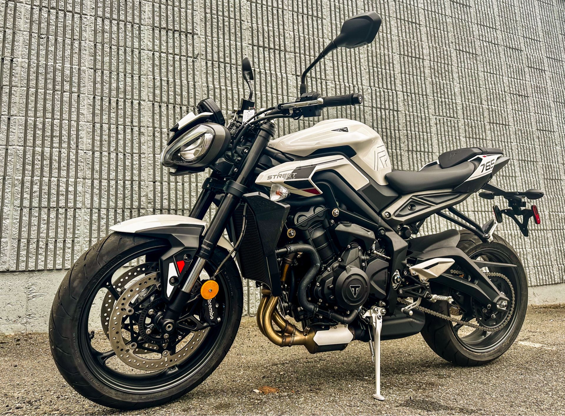 2024 Triumph Street Triple 765 R in Enfield, Connecticut - Photo 23