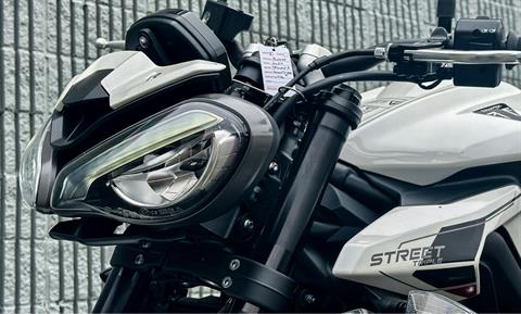 2024 Triumph Street Triple 765 R in Enfield, Connecticut - Photo 20