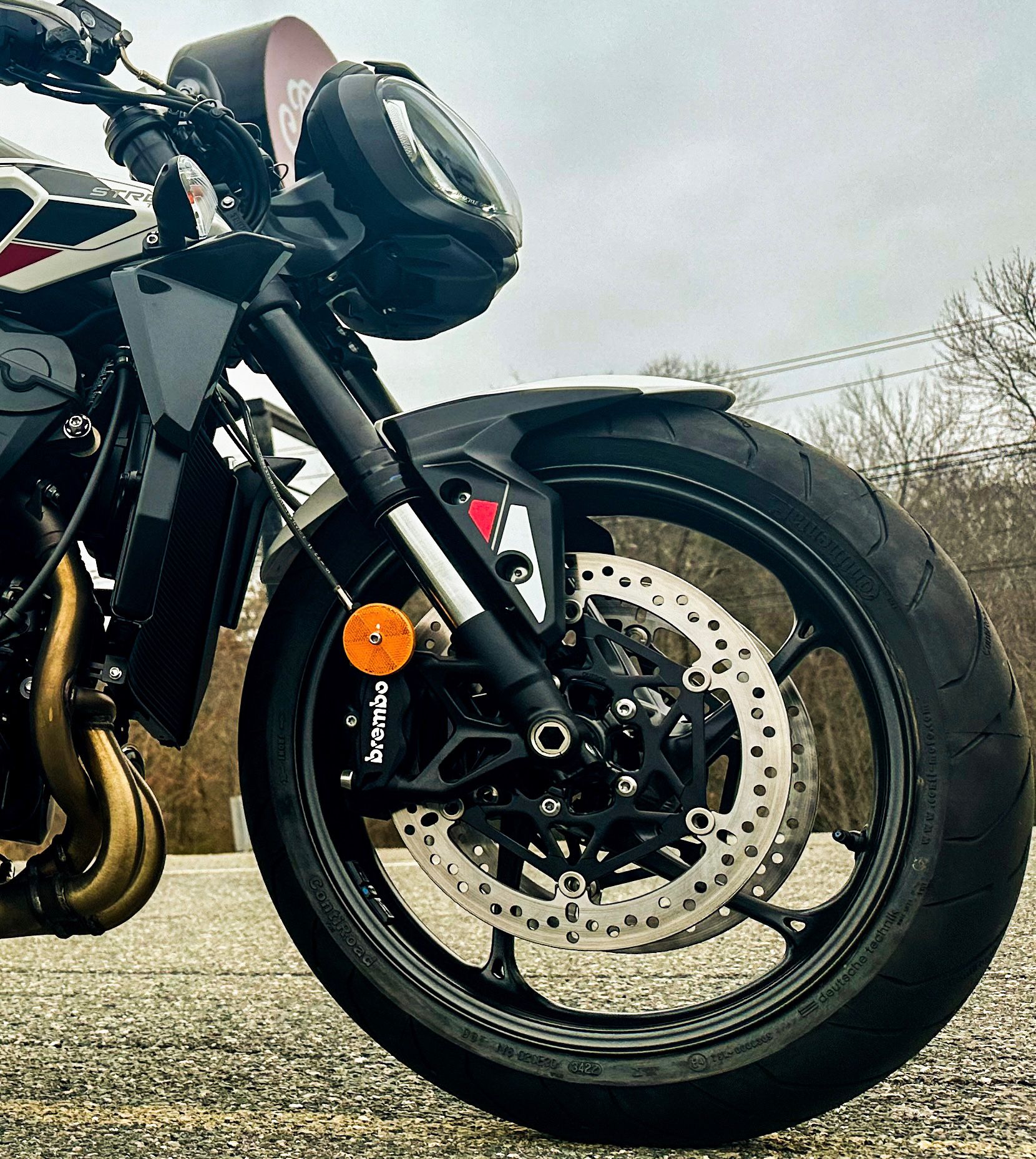 2024 Triumph Street Triple 765 R in Enfield, Connecticut - Photo 16
