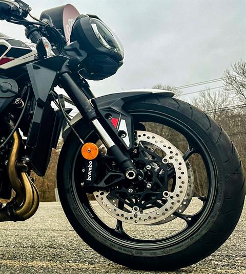 2024 Triumph Street Triple 765 R in Enfield, Connecticut - Photo 16