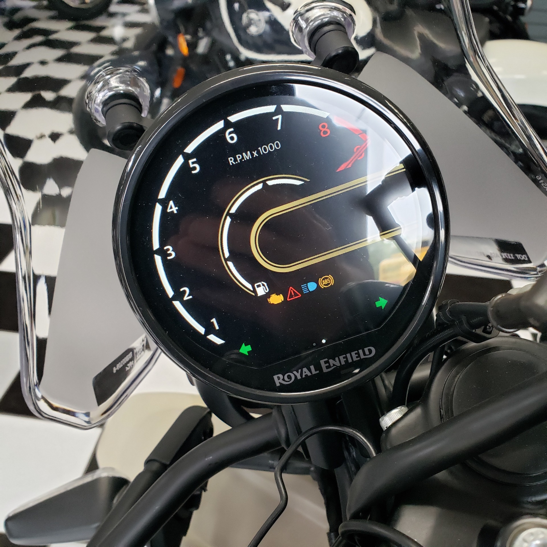 2025 Royal Enfield Himalayan 450 in Enfield, Connecticut - Photo 4