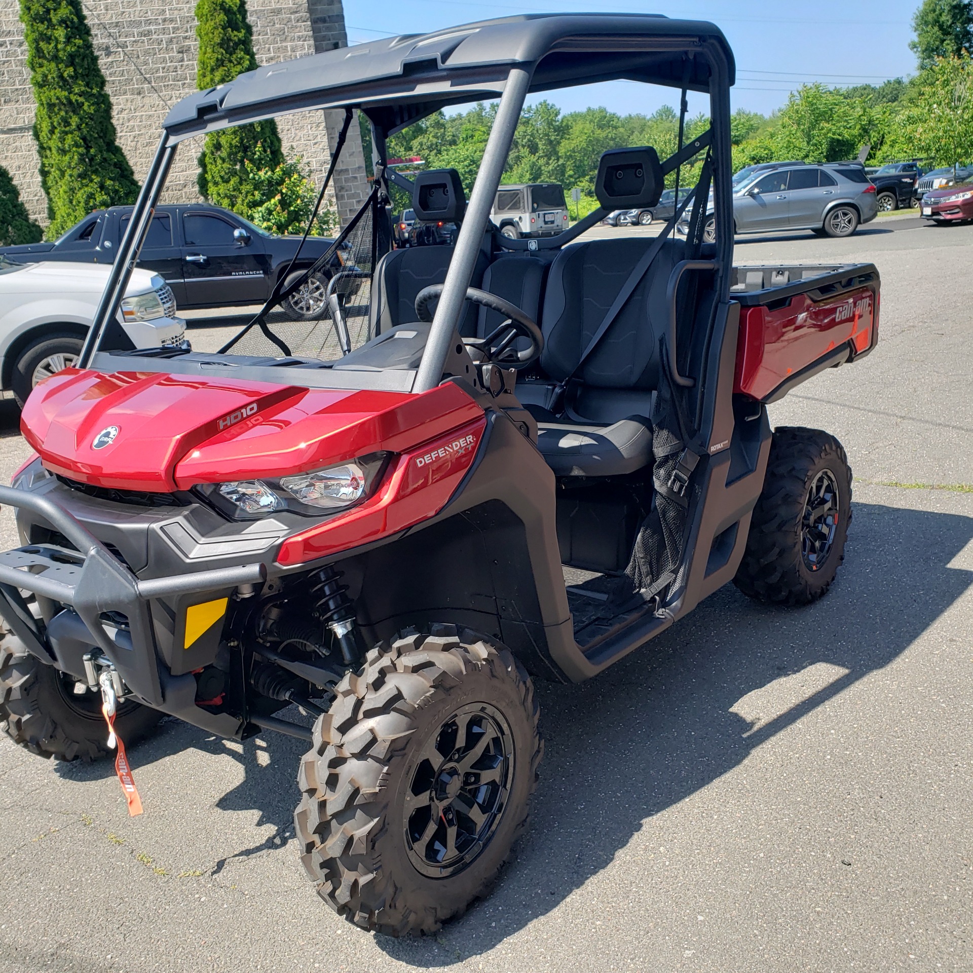 2024 Can-Am Defender XT HD10 in Enfield, Connecticut - Photo 1