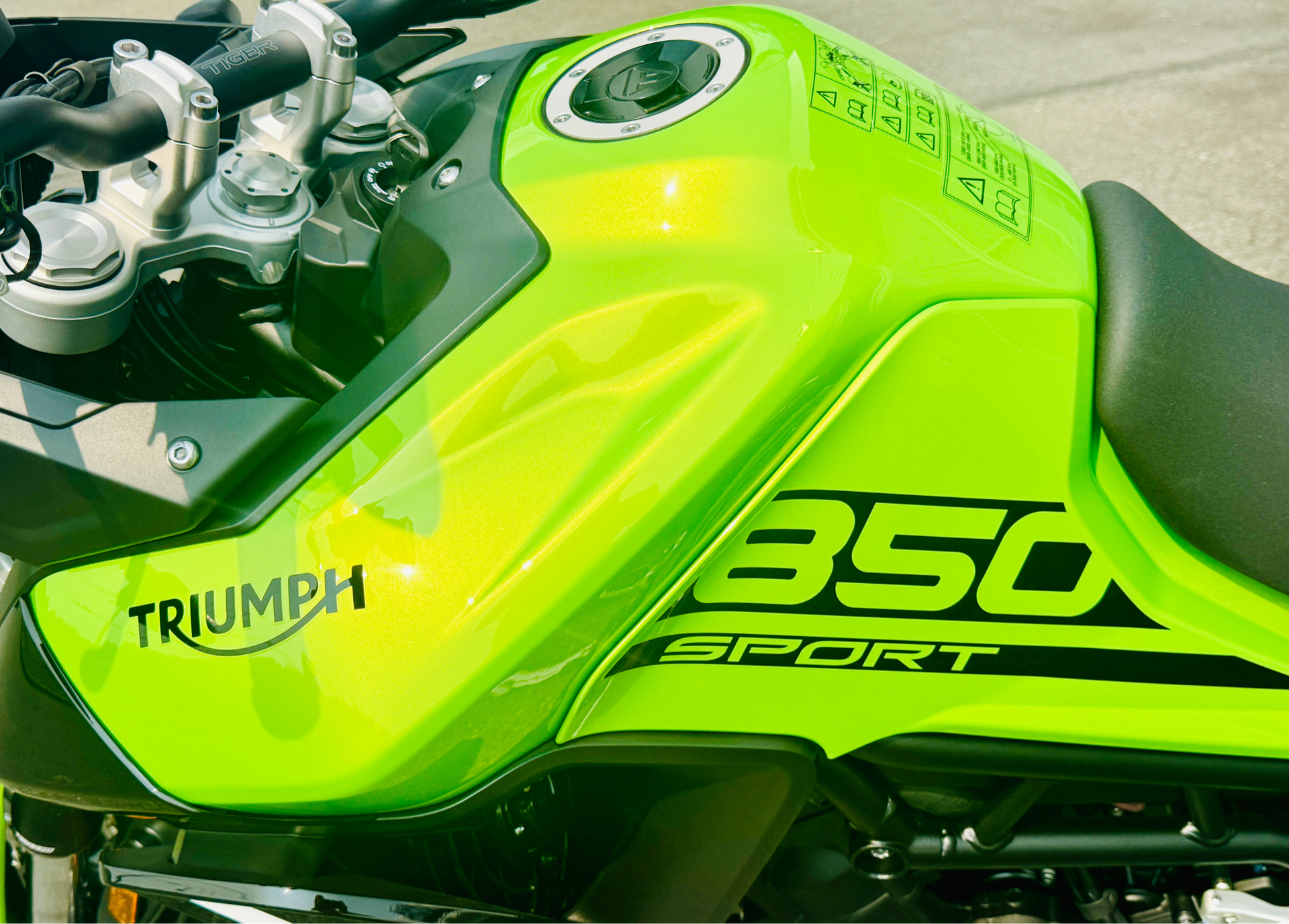 2025 Triumph Tiger 850 Sport in Enfield, Connecticut - Photo 2