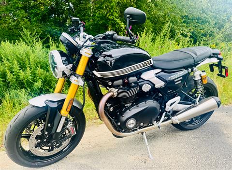 2025 Triumph Speed Twin 1200 RS in Enfield, Connecticut - Photo 11