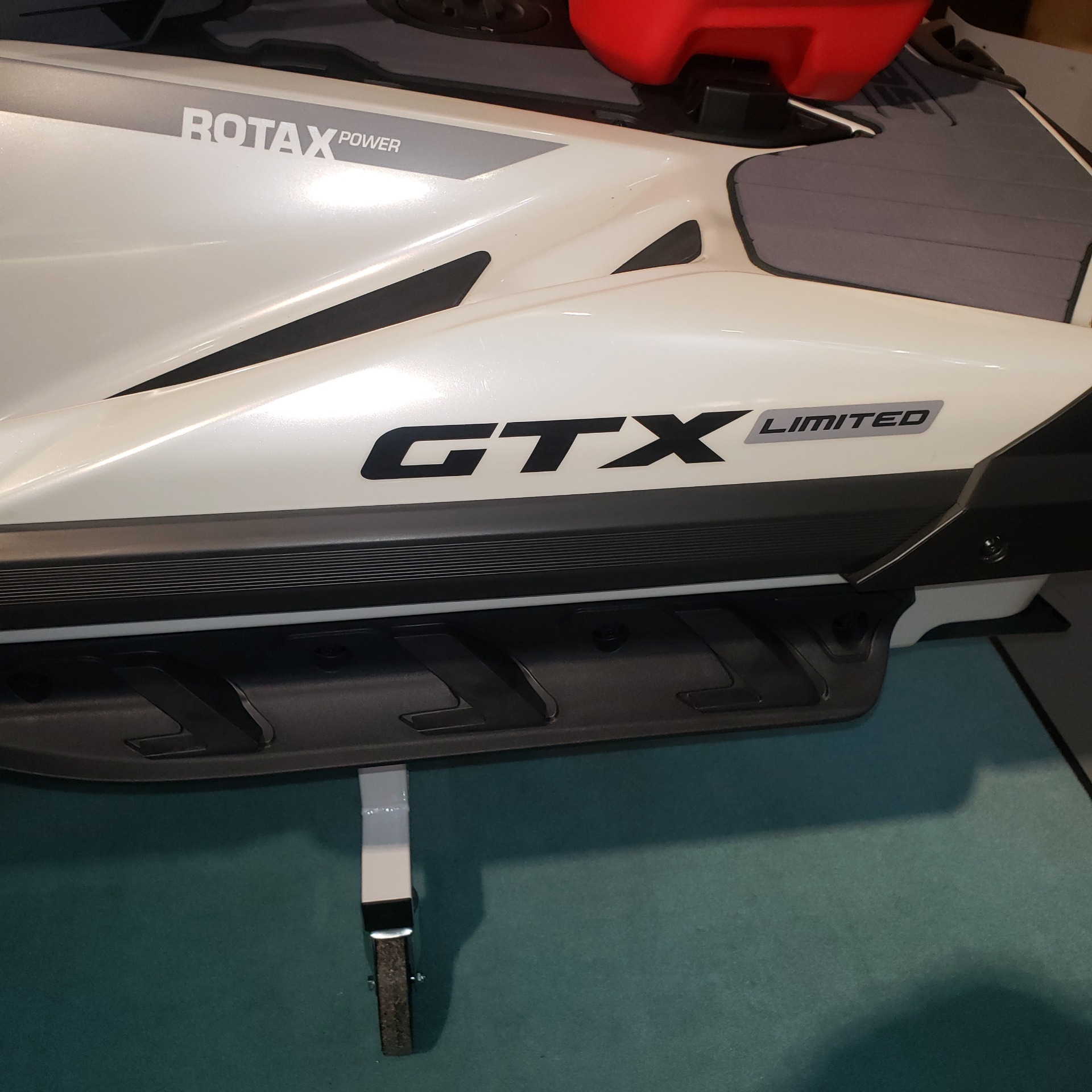 2024 Sea-Doo GTX Limited 300 + iDF Tech Package in Enfield, Connecticut - Photo 5