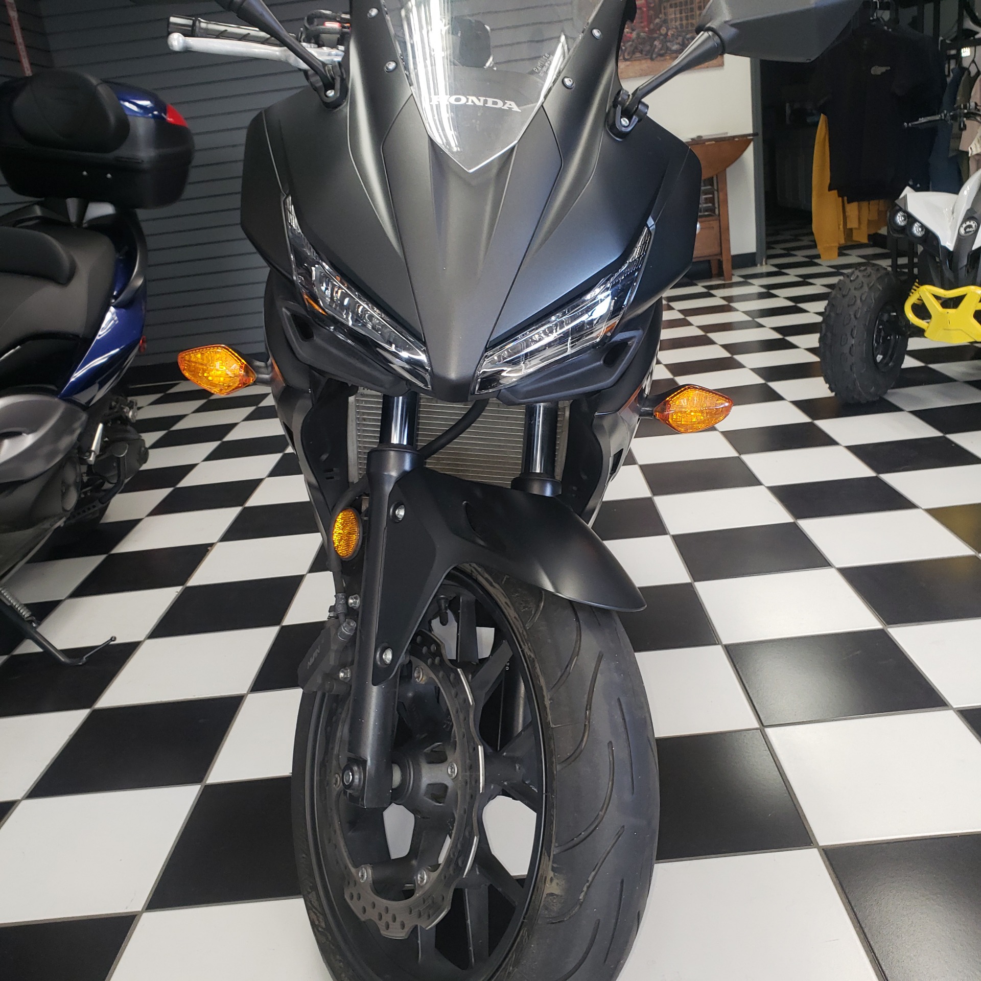 2016 Honda CBR500R ABS in Enfield, Connecticut - Photo 9