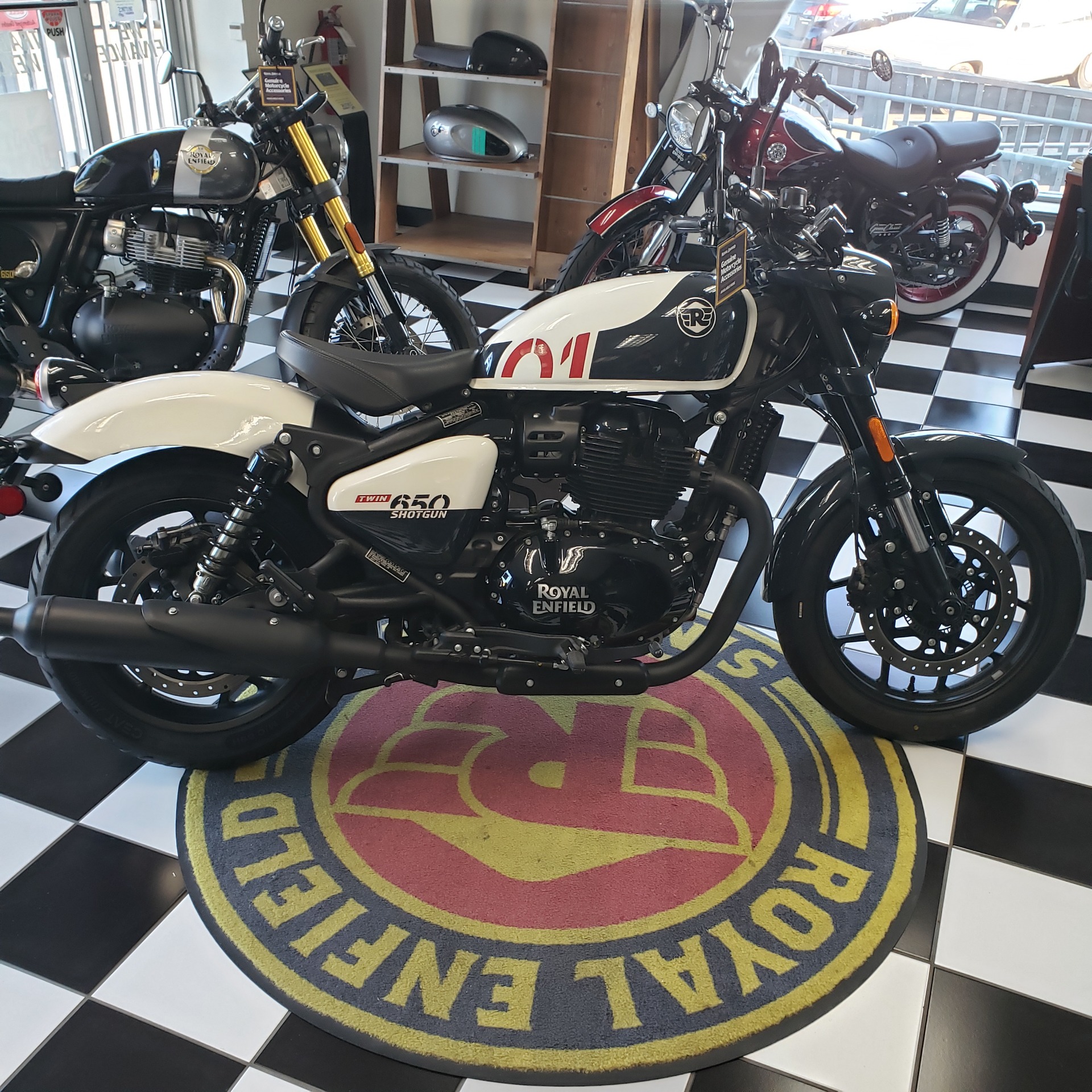 2024 Royal Enfield Shotgun 650 in Enfield, Connecticut - Photo 1