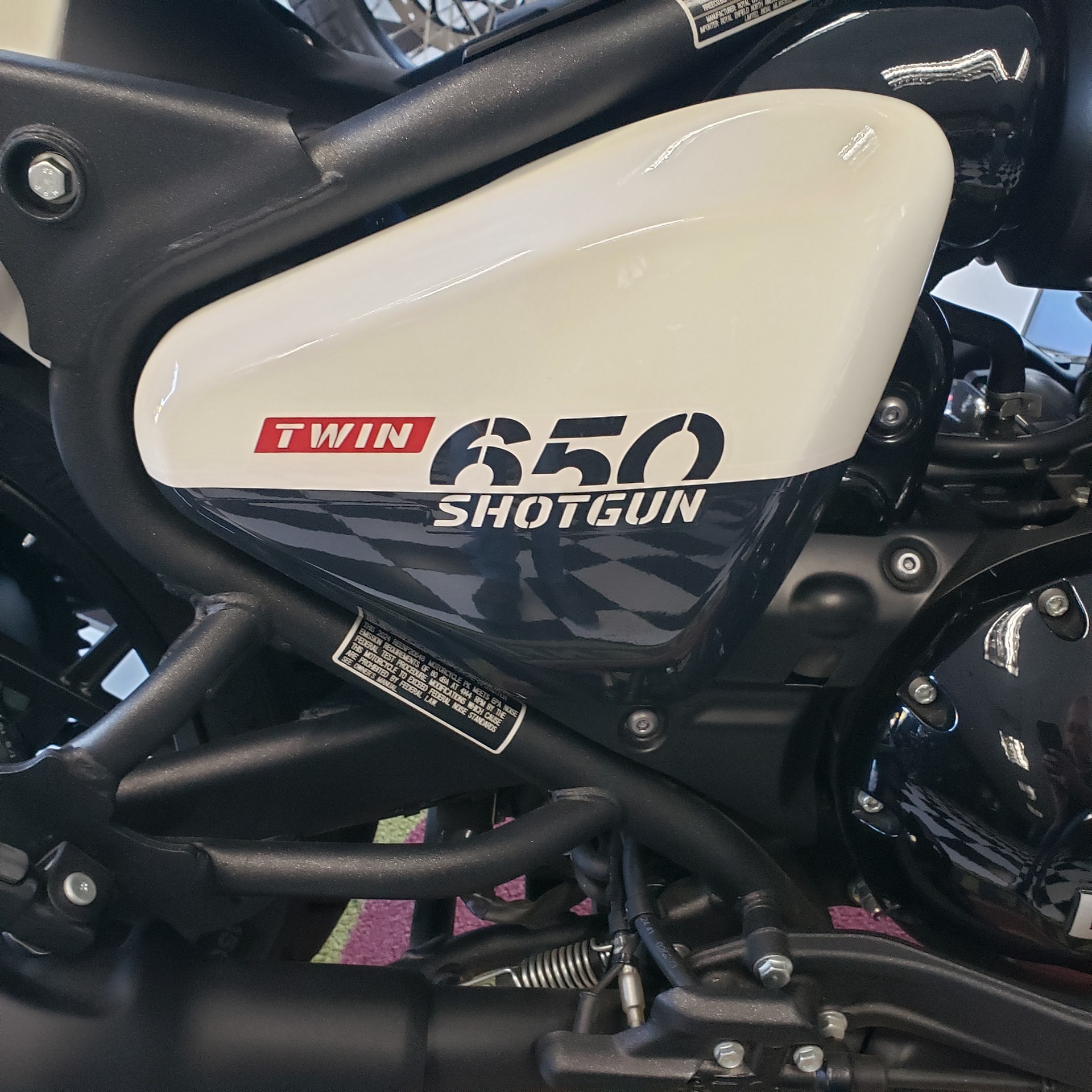 2024 Royal Enfield Shotgun 650 in Enfield, Connecticut - Photo 2