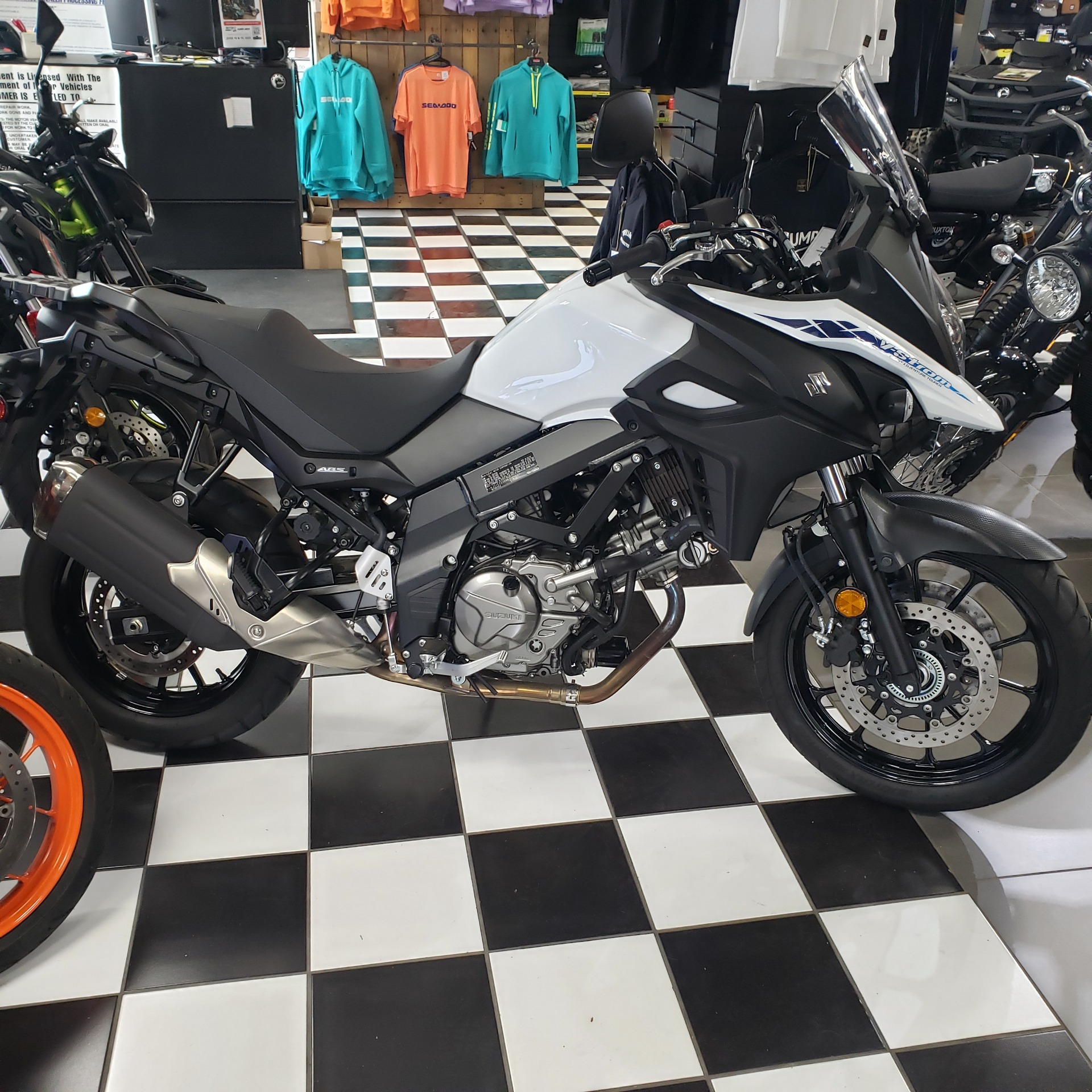 2022 Suzuki V-Strom 650XT in Enfield, Connecticut - Photo 1