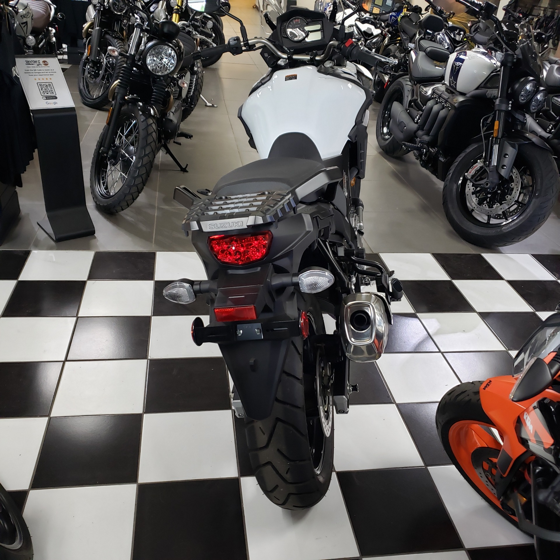 2022 Suzuki V-Strom 650XT in Enfield, Connecticut - Photo 4