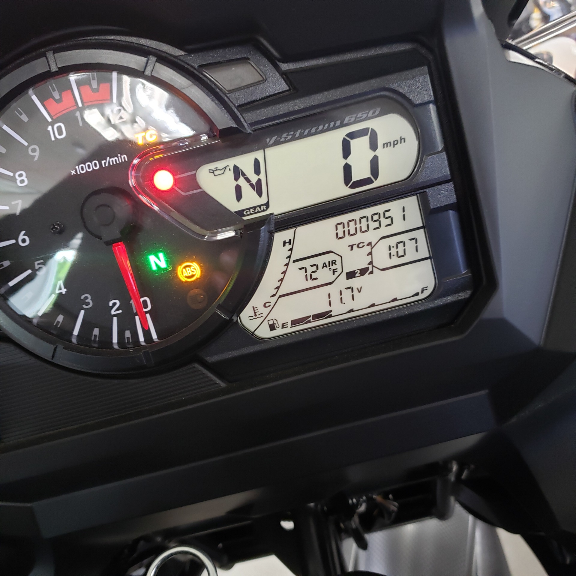 2022 Suzuki V-Strom 650XT in Enfield, Connecticut - Photo 8